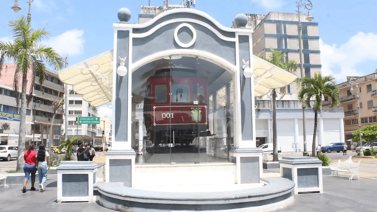 Antigua Ruta del Tranvía: Recorriendo el Veracruz Histórico y Bohemio